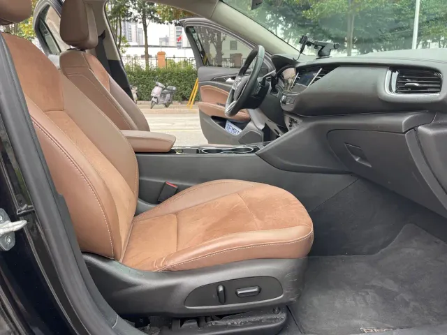 Buick Regal — Фото автомобиля 14