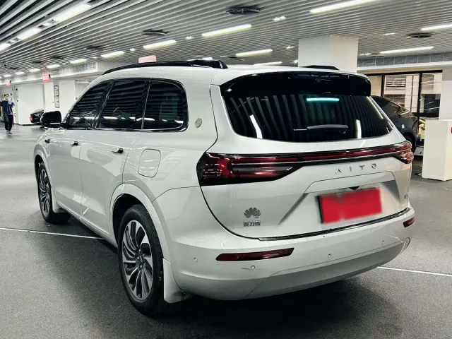 Aito M7 — Фото автомобиля 9