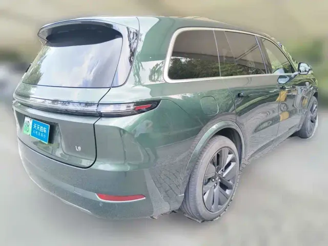 Li Auto L9 — Фото автомобиля 5
