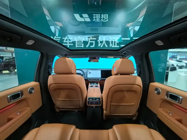 Li Auto L6 — Фото автомобиля 5
