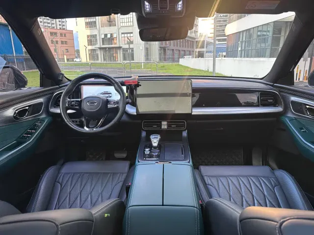 GAC Trumpchi GS8 — Фото автомобиля 11