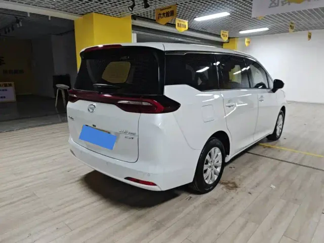 GAC Trumpchi M6 — Фото автомобиля 2