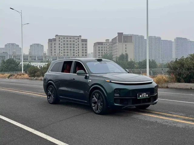 Li Auto L9 — Фото автомобиля 3