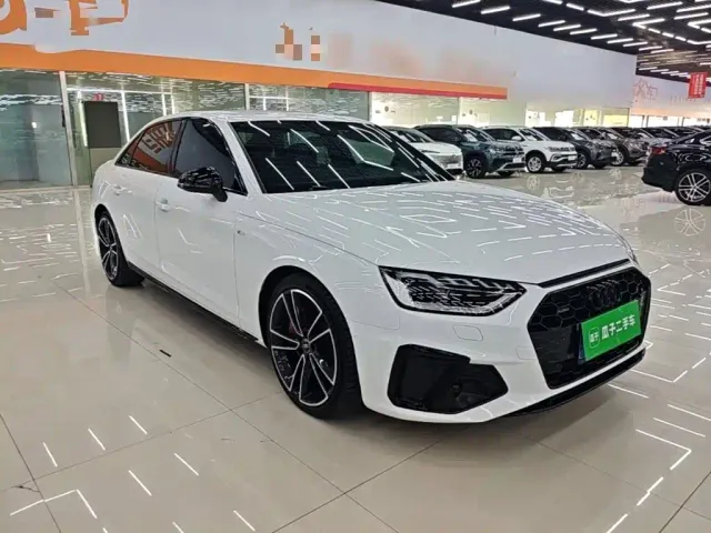 Audi A4L — Фото автомобиля 21