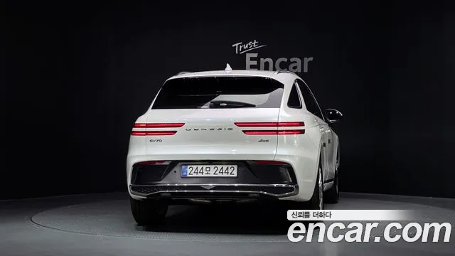 Genesis GV70 — Фото автомобиля 4