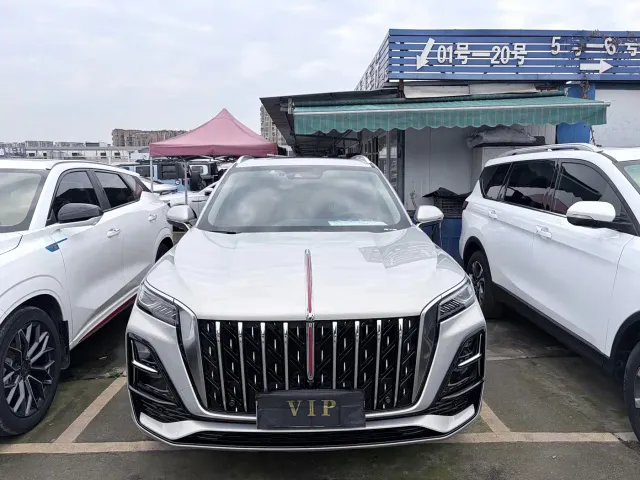 Hongqi HS5 — Фото автомобиля 3