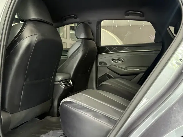 BYD Qin L — Фото автомобиля 5