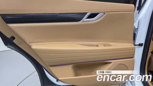 Genesis G80 Бензин 2.5 турбо AWD — Фото автомобиля 21