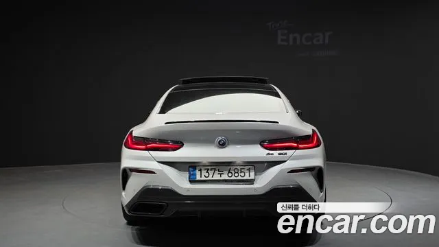 BMW 8-Series — Фото автомобиля 4
