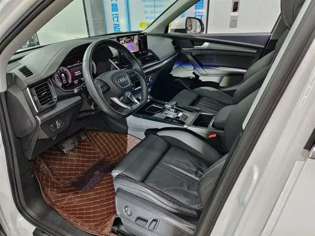 Audi Q5L — Фото автомобиля 7