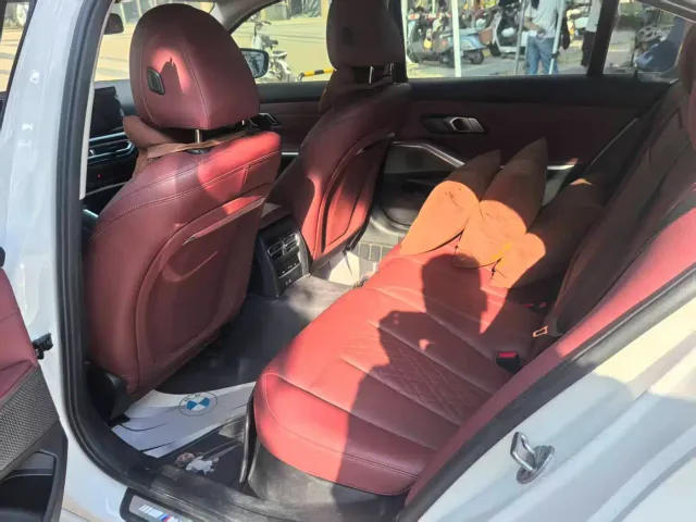 BMW 3 Series — Фото автомобиля 8