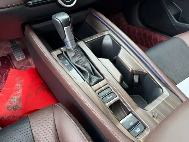 Honda Inspire — Фото автомобиля 9