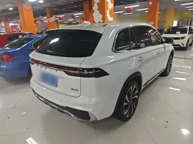 Geely Xingyue L — Фото автомобиля 6
