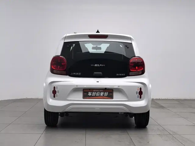 Roewe Clever — Фото автомобиля 4
