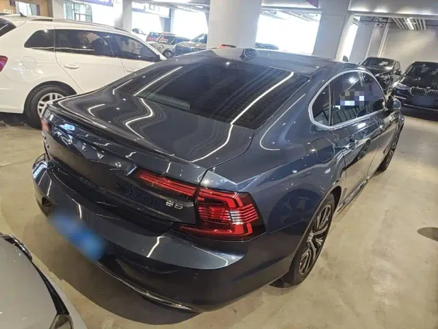 Volvo S90 — Фото автомобиля 6