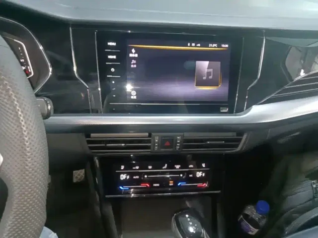 Volkswagen Passat — Фото автомобиля 5