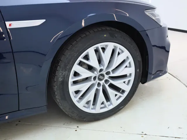 Audi A7L — Фото автомобиля 22
