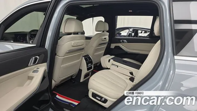 BMW X7 G07 — Фото автомобиля 24