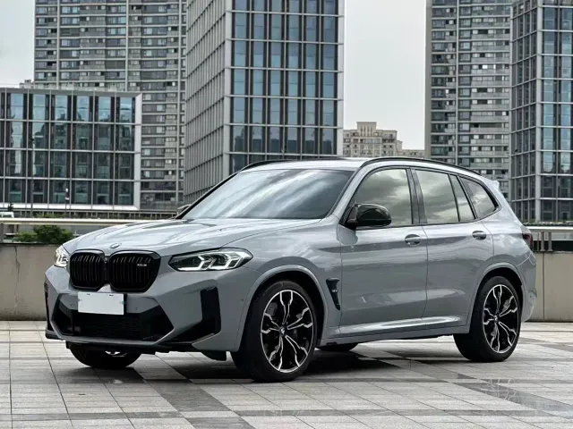 Фотография автомобиля — BMW X3 M