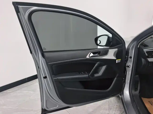 Peugeot 408 — Фото автомобиля 7