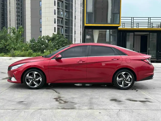 Hyundai Elantra — Фото автомобиля 7
