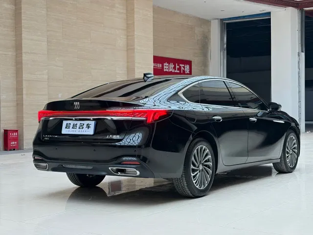 Buick LaCrosse — Фото автомобиля 4