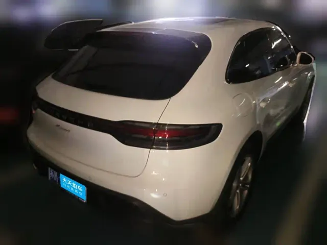 Porsche Macan — Фото автомобиля 2