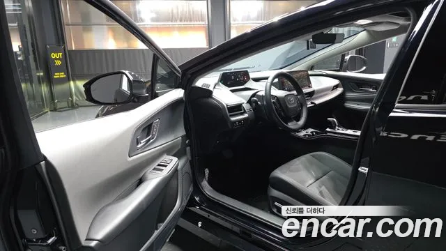 Toyota Prius — Фото автомобиля 10
