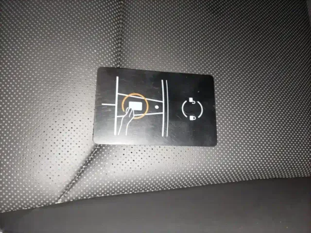 Tesla Model 3 — Фото автомобиля 8