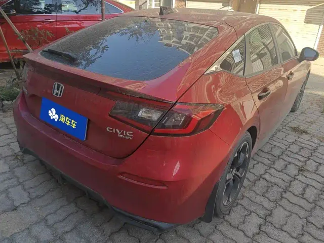 Honda Civic — Фото автомобиля 3