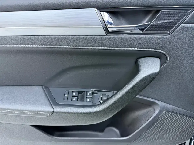 Skoda Superb — Фото автомобиля 8