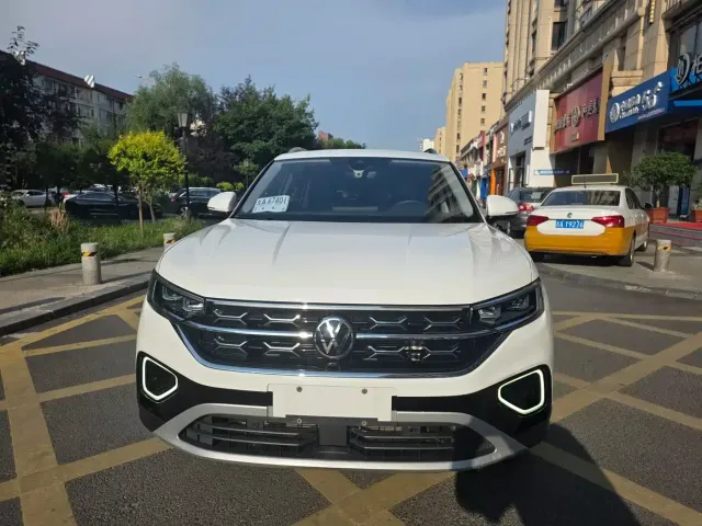 Volkswagen Tayron — Фото автомобиля 2