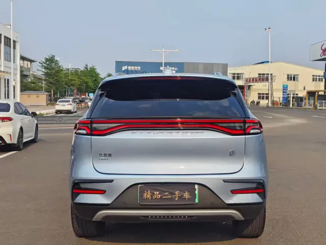 BYD Tang — Фото автомобиля 8