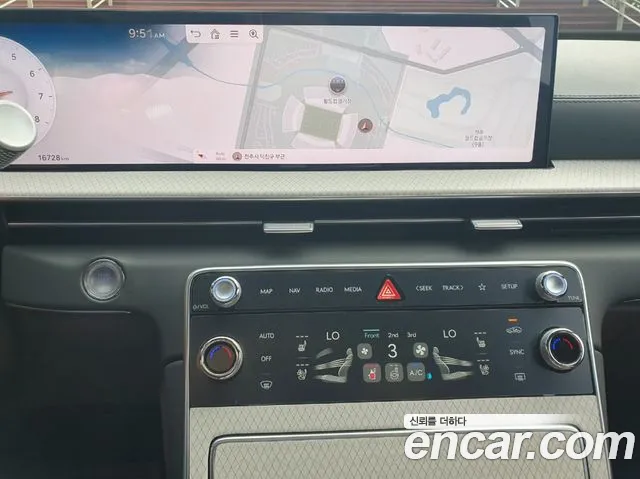 Genesis GV80 — Фото автомобиля 11
