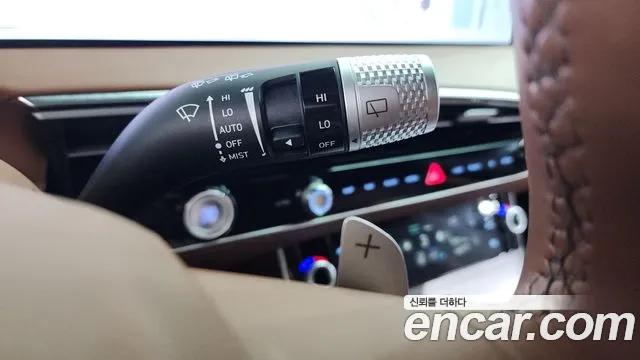 Genesis GV70 — Фото автомобиля 27