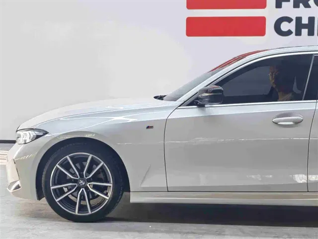 BMW 3 Series — Фото автомобиля 4