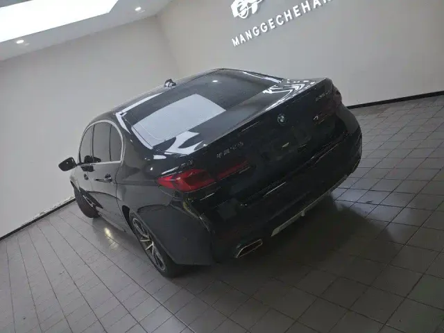 BMW 5 Series — Фото автомобиля 7