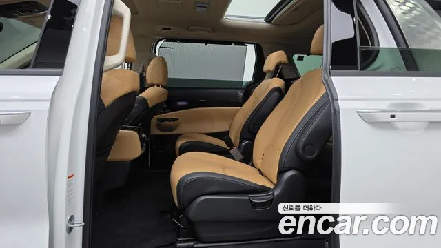 Kia Canival Carnival 4 поколение Бензин 9 мест Signature — Фото автомобиля 12