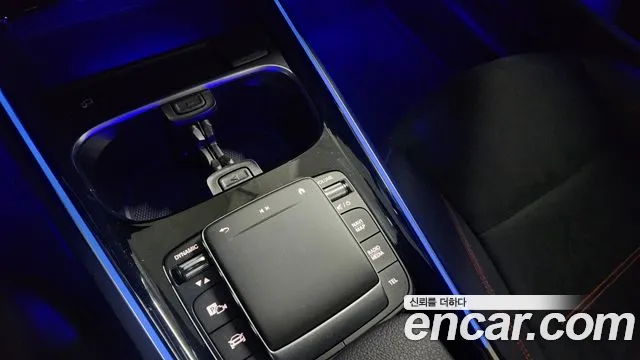 Mercedes-Benz GLB-Class — Фото автомобиля 11