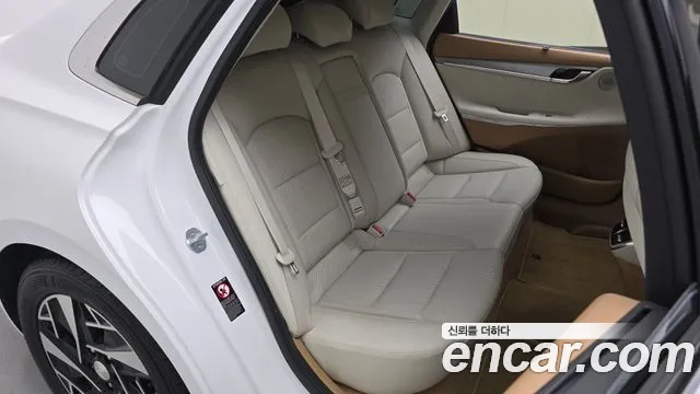 Hyundai Grandeur — Фото автомобиля 8
