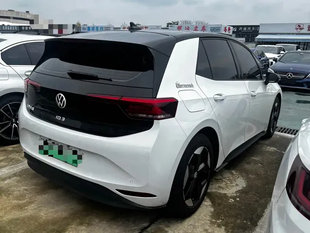 Volkswagen ID.3 — Фото автомобиля 12
