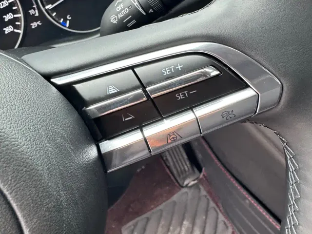 Mazda Axela — Фото автомобиля 7