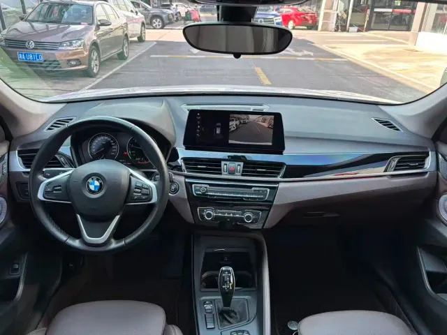 BMW X1 — Фото автомобиля 9