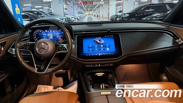 Mercedes-Benz E-Class — Фото автомобиля 7