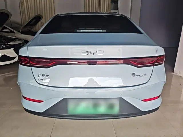 BYD Qin PLUS — Фото автомобиля 5