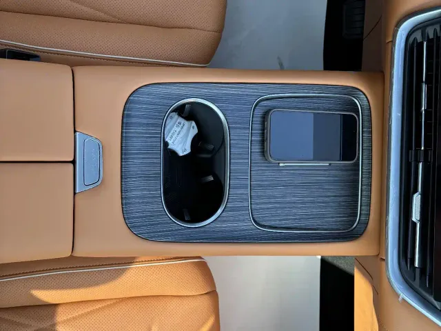 Dongfeng eπ 008 — Фото автомобиля 13