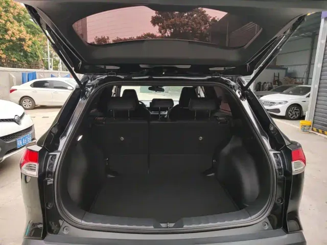 Toyota Frontlander — Фото автомобиля 18