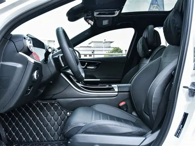 Mercedes-Benz C-Class — Фото автомобиля 9