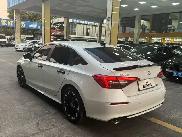 Honda Civic — Фото автомобиля 9