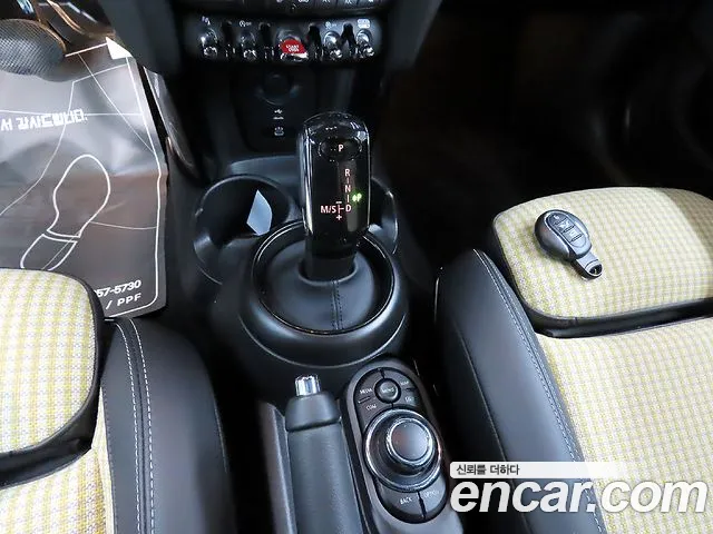 Mini Cooper — Фото автомобиля 14